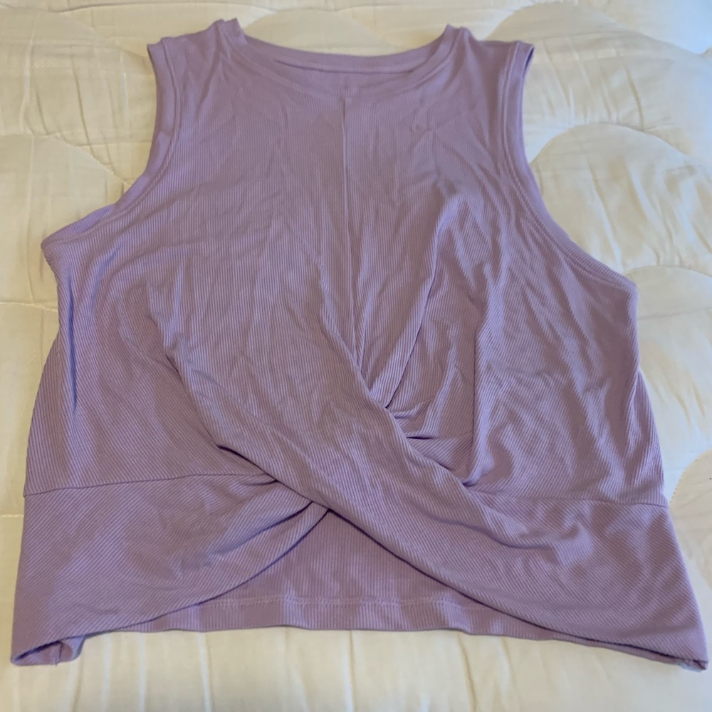 Light purple athleisure tank top